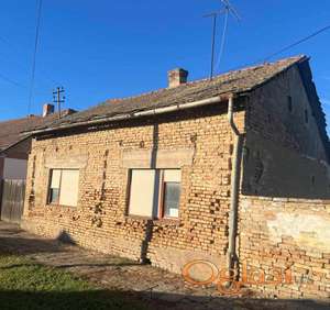 Kuća za ulaganje u centru Bačkog Petrovog Sela