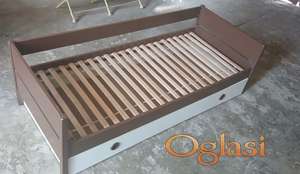 Krevet sa podnicom i ladlom