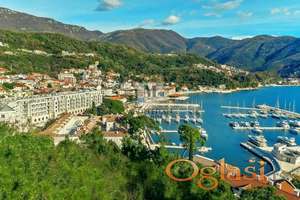 Herceg Novi – Meljine,jednosoban stan površine 53m2 na samoj obali mora.