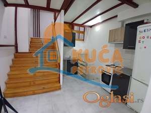 Izdaje se ulični lokal u blizini Pravnog fakulteta, 51m2