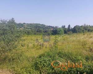 Plac u prelepom delu Sremske Kamenice