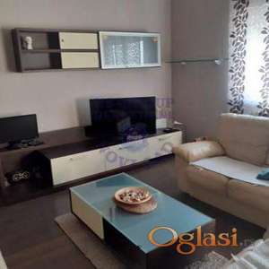 Izdaje se dvoiposoban stan površine 81m² na Starom Majuru.