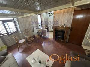 Odličan jednoiposoban stan u centru grada!