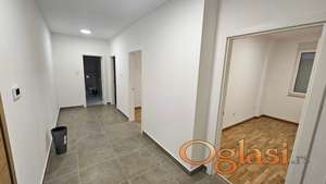 Četvorosoban nov,polunamešten NS SKVER-700e