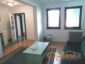NOVI SAD - CENTAR - 30m2 - 300 evra