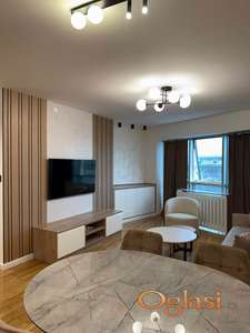 IZDAVANJE KOMPLETNO RENOVIRANOG ČETVOROSOBNOG STANA