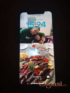 iPhone XR 100e