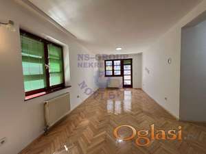 Dvosoban stan, Bulevar 53m2