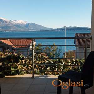 Prodaja duplex stana povrsine 103m2 sa pogledom na more, Bijela, Herceg Novi
