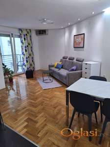 STAN SA PRELEPIM POGLEDOM,PET& FRIENDLY