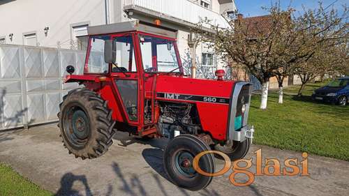 Traktor IMT 560