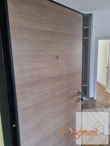 Na prodaju troiposoban stan u Južnom Bulevaru retko u ponudi lokacija kvalitet cena