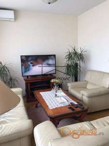 Komforan stan u centru grada! ID#7177