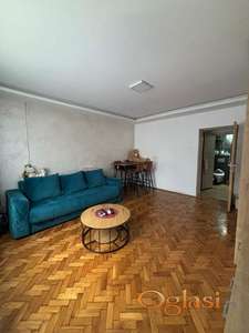 Izdaje se lep renoviran stančić ID#19262