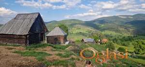 Prodajem plac sa brvnarama na Zlatiboru