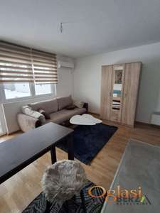  POTPUNO NOVA GARSONJERA SA PARKING MESTOM - BULEVAR PATRIJARHA PAVLA