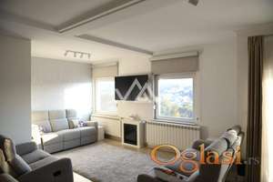 Prostran stan od 140 m² na Lekinom Brdu, Voždovac