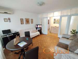 Odličan troiposoban stan na Limanu 3!