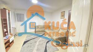 Izdaje se dvosoban stan u kući u centru Niša, 50m2!
