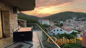 Novoopremljen apartman na ostrvu Vis sa panorama pogledom na more!! – idealan za 2+2 osobe