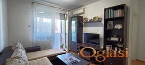 Namešten dvosoban stan 43m2 na odličnoj lokaciji - Bore Prodanovića