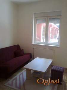 FUTOSKA ULICA,NAMESTENA GARSONJERA USELJIVA OD 01.03.