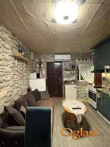 Izdaje se stan kod Zire u dvorištu ID#18933