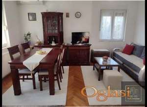 Detelinara-dvosoban stan! Janka Čmelika!