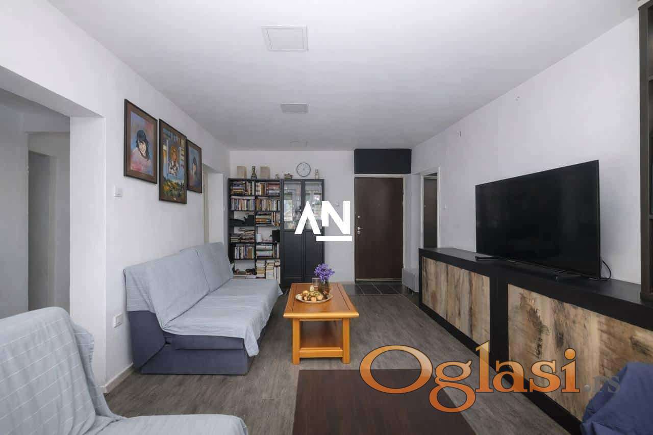 Prodaja stana Karaburma Micka Krstica — fotografija