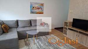 CENTAR JEDNOIPOSOBAN STAN 450 EURA