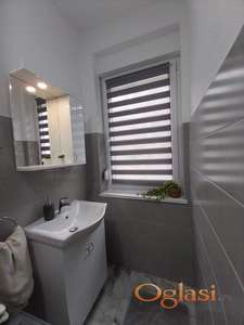 Prodajem zebra zavese koje se kače na prozor