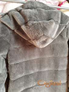 Moderan Pepco kaput od veštačkog krzna za devojčice 9-12 god