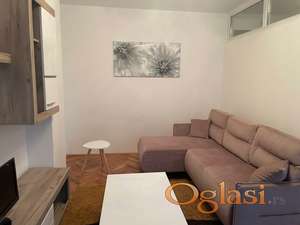 Dvosoban stan na Grbavici !