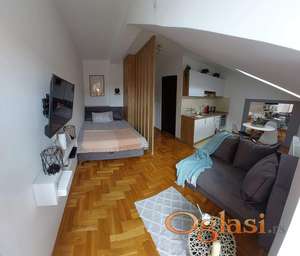 ~~~ Useljiva lepa garsonjera CENTAR ~~~