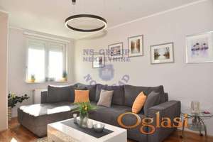 Prelep trosoban duplex na Bulevaru Evrope