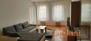 Dvosoban stan na Bulevaru Oslobođenja !