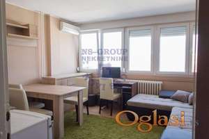 Izdaje se garsonjera na odličnoj lokaciji!