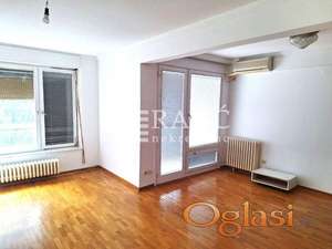 Izdato!Centar(Kalemegdan)93m2,3.0+terasa-pogled na Dunav #4035