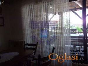 Kuća stambeno 250m2 + 200m2 poslovnog prostora.