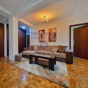 Izdaje se moderan i lepo opremljen stan u širem centru grada, površine 48m²