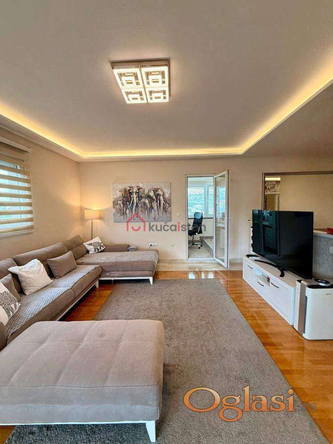 Nov. Lux. furnished. 140m2 + 15m2+ Parking — photo