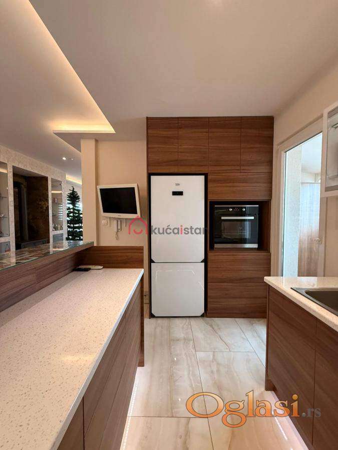 Nov. Lux. furnished. 140m2 + 15m2+ Parking — photo