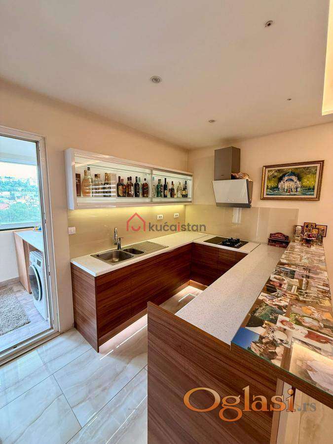 Nov. Lux. furnished. 140m2 + 15m2+ Parking — photo