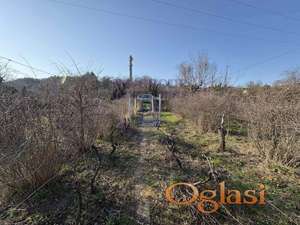 Plac na Alibegovcu, 15min od centra grada!