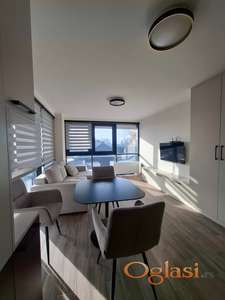 Moderan Neuseljavan stan sa svim troškovima!!!