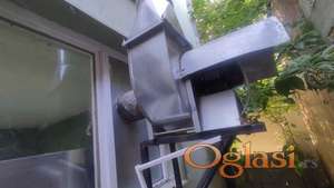 ugostiteljski set roštilj+NAPA sa motorom sa dimnjakom