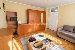 Jednosoban stan u Novom Naselju, 37 m², 3. sprat