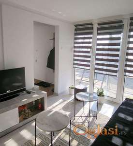 Renovirana kuća na odličnoj lokaciji !