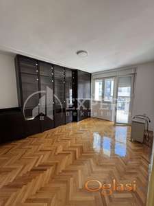 Izdaje se stan na prvom spratu, Crveni pevac, 62m2