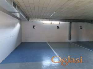 Garažno mesto na Telepu